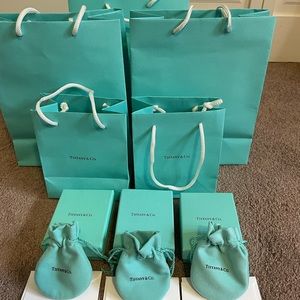 Tiffany Gift bags and gift boxes with cards